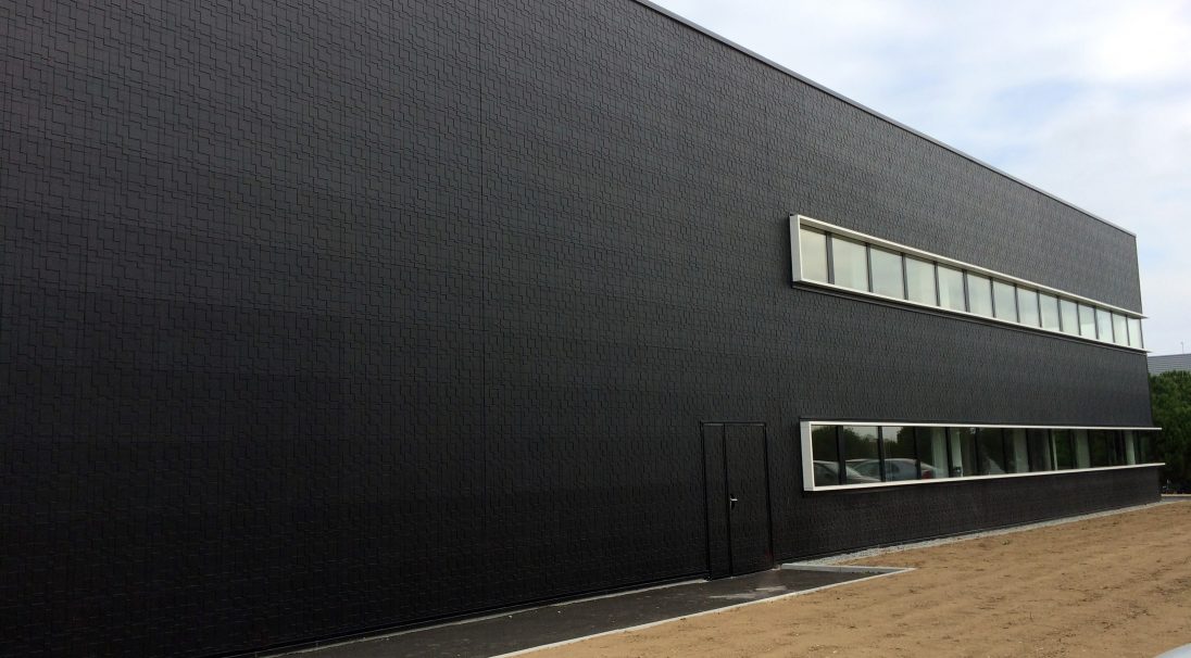 Banque Populaire office rainscreen cladding